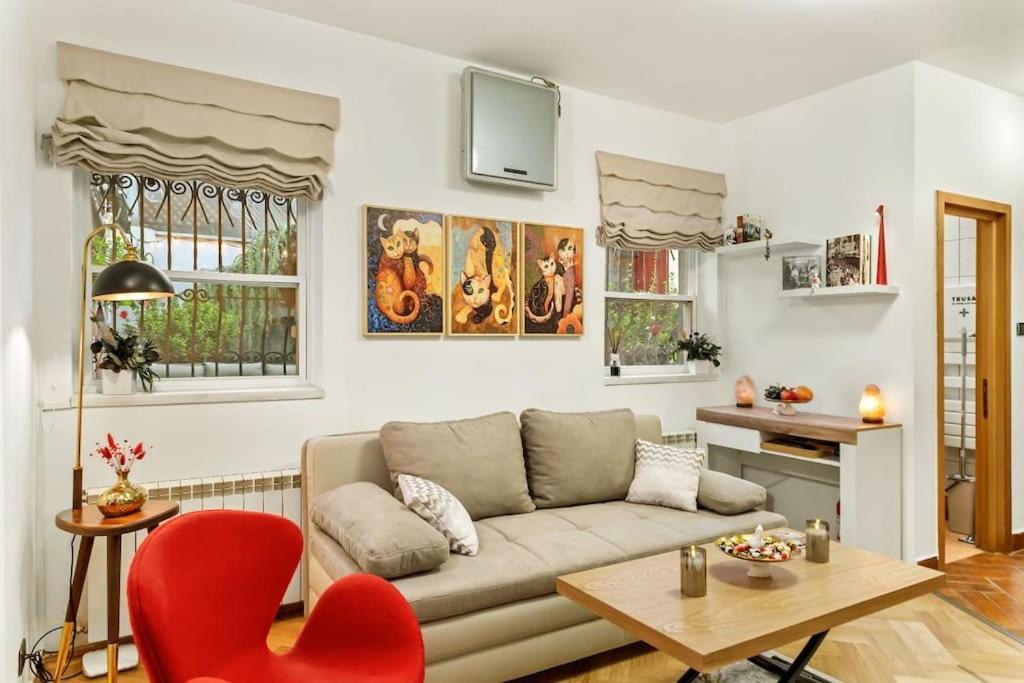 Appartement Casa De Povesti - Calea Victoriei à Bucarest Extérieur photo